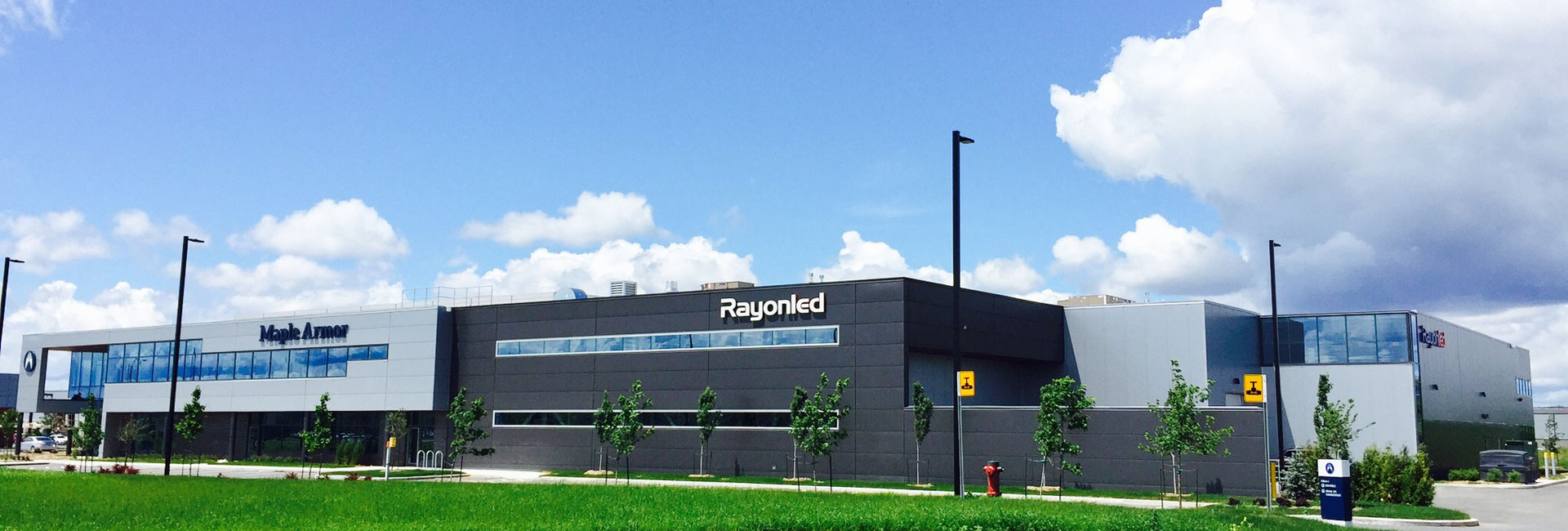 RayonLED building in Brossard